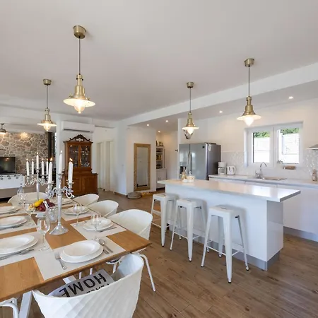 Villa Olivia By Interhome