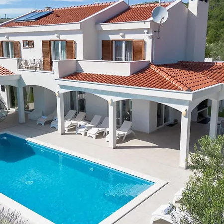 Olivia By Interhome Villa *
